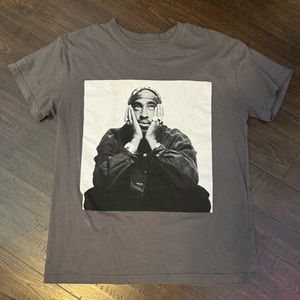 TUPAC GRAPHIC TEE